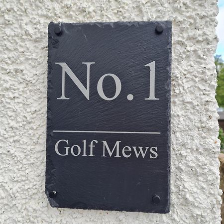 דירות בלאטר 1 Golf Mews מראה חיצוני תמונה